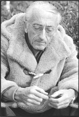 Jacques Cousteau, 1977 - 08